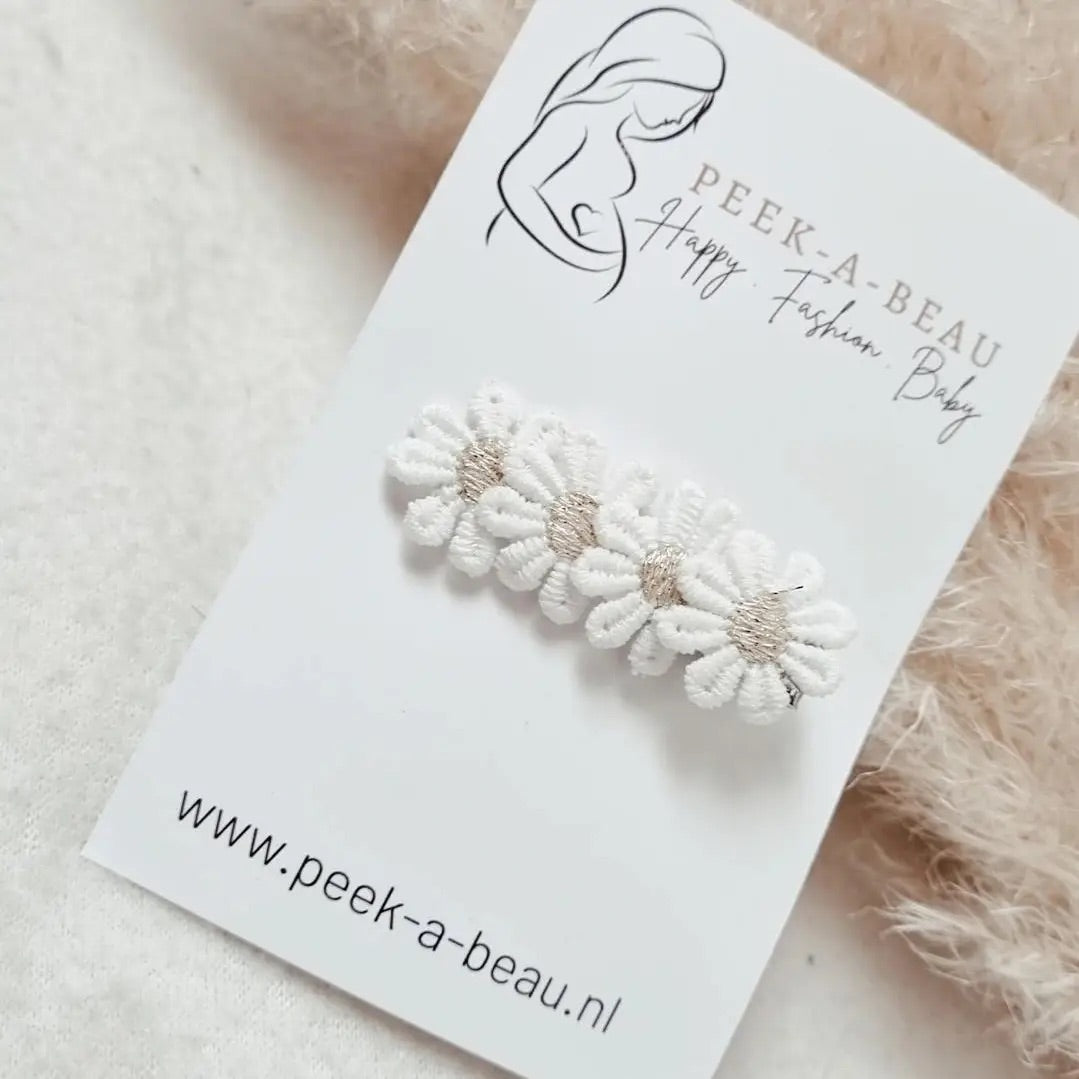 Peek-A-Beau Flower Lize