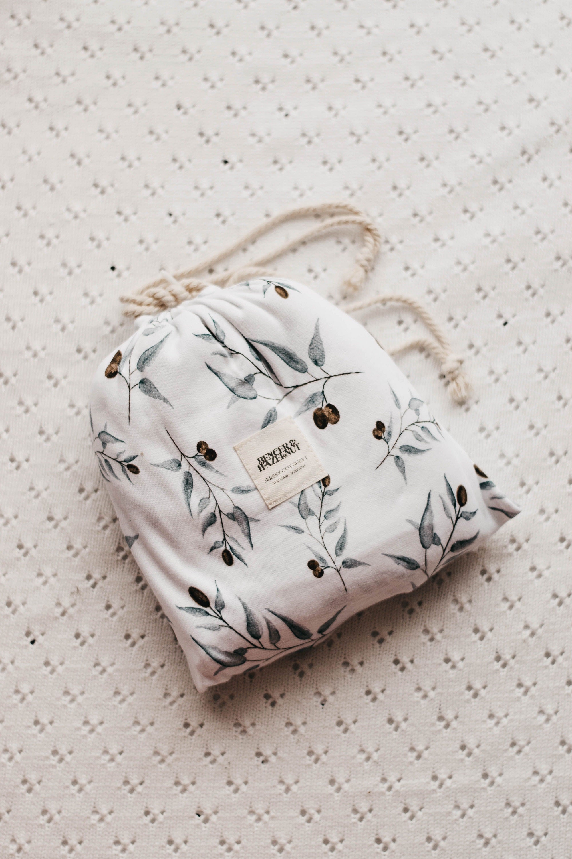 Bencer & Hazelnut Fitted Cot Sheet - Ray