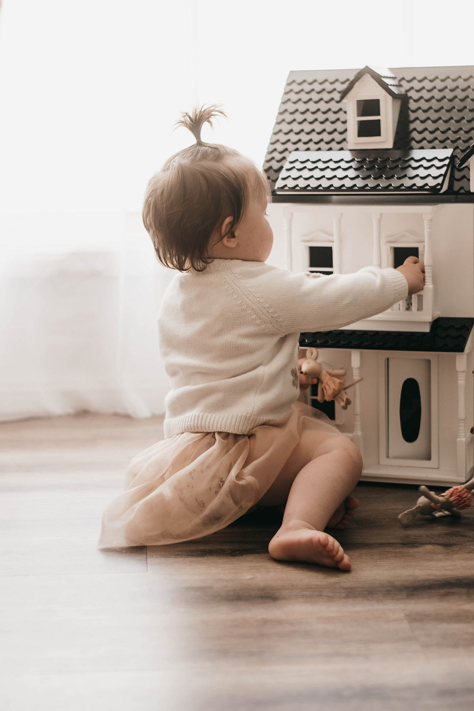 Bencer & Hazelnut Posy Knit Cardy