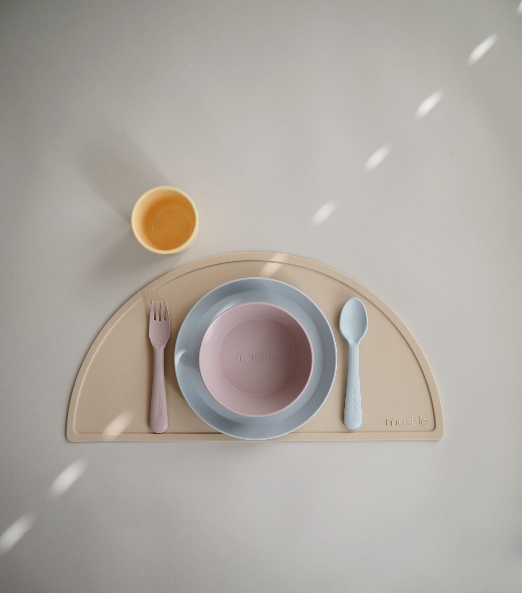 Mushie Round Dinnerware Plates, Set of 2