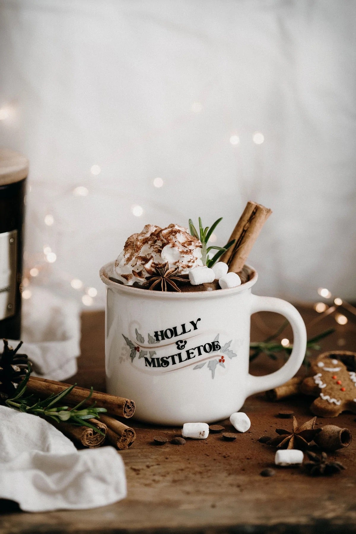 Bencer & Hazelnut Holly & Mistletoe Mug