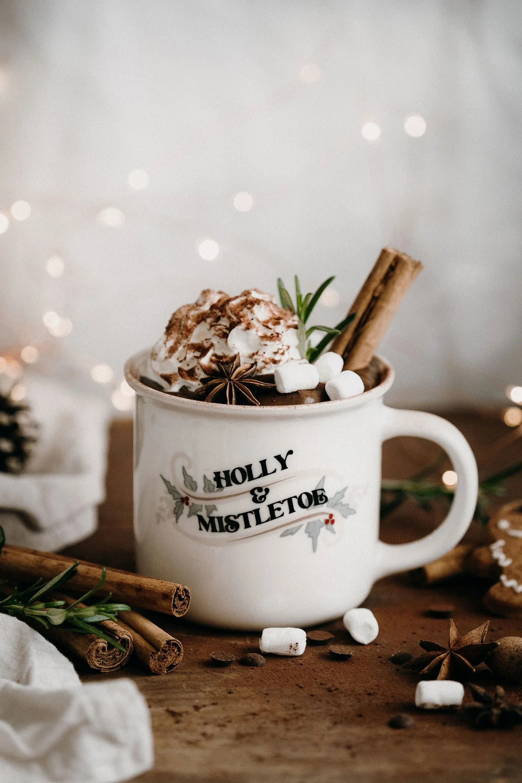 Bencer & Hazelnut Holly & Mistletoe Mug