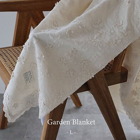 Trick Holic Garden flower blanket