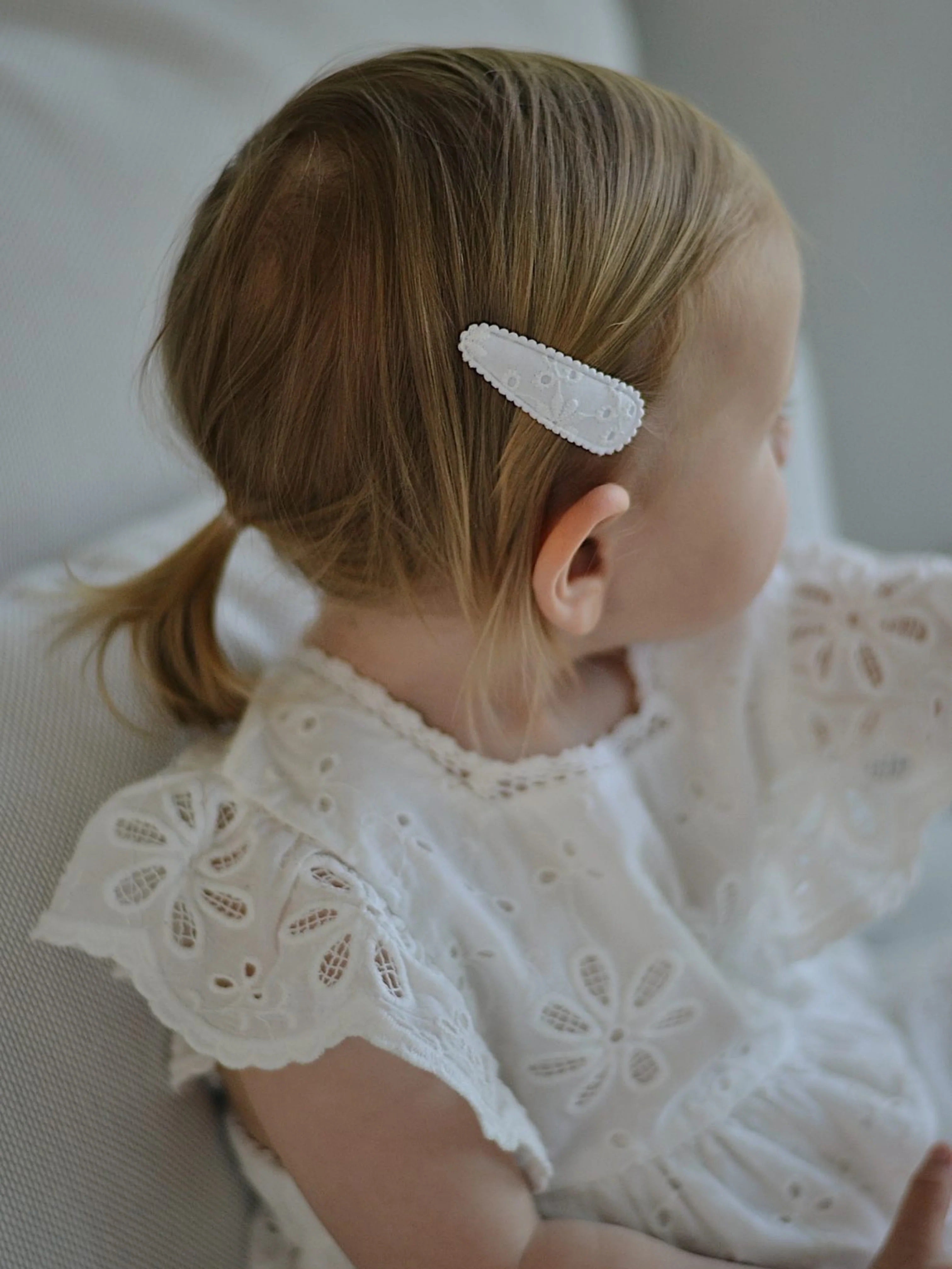 Liv & Loke Ilse Hair Clip - Floral embroidery