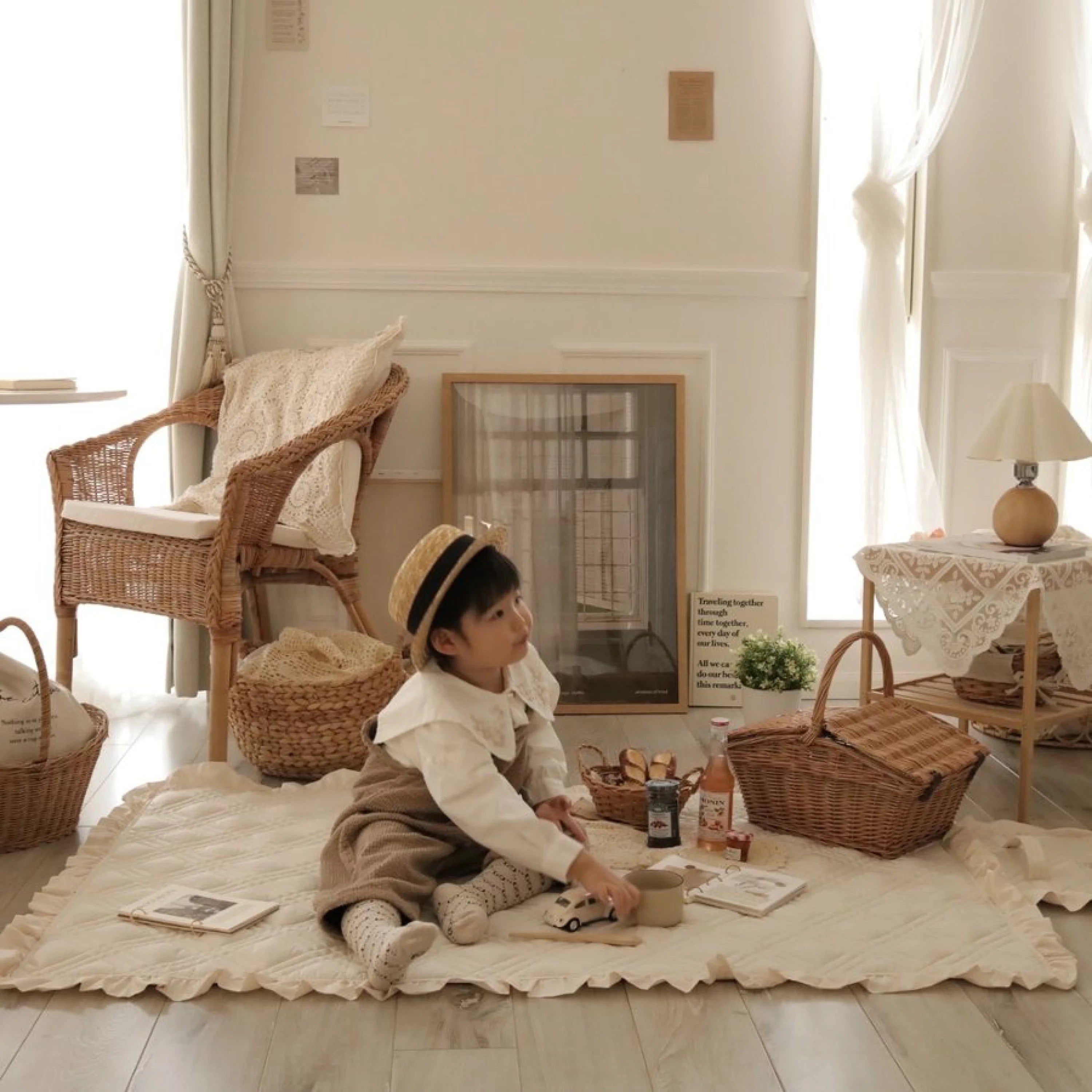 Trick Holic Frill French Picnic Mat - Ivory