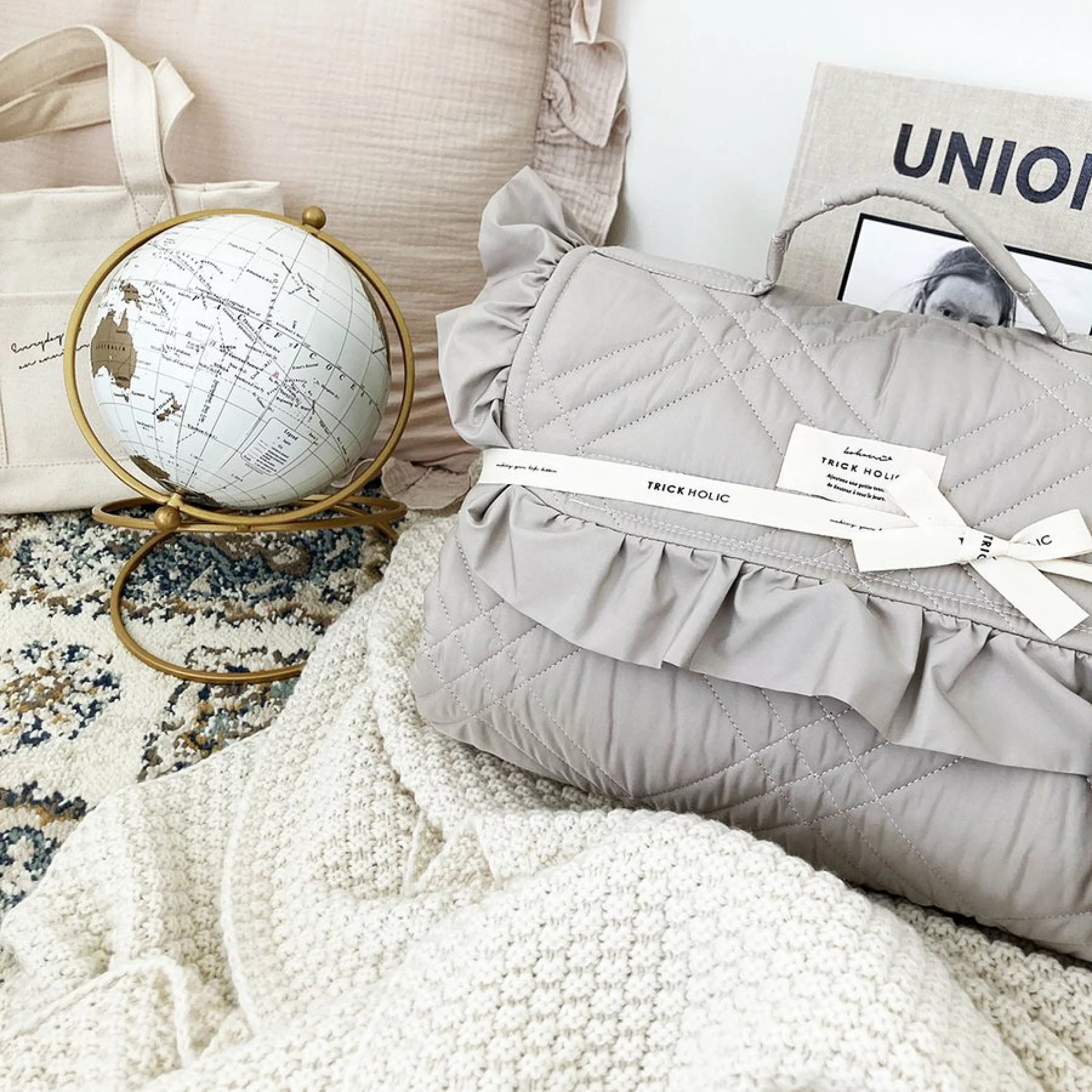 Trick Holic Frill French Picnic Mat - Ivory