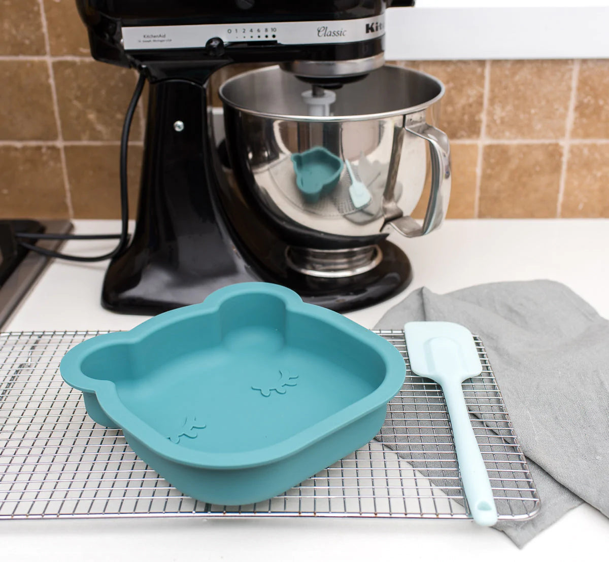 We Might Be Tiny Bear Cake Mold