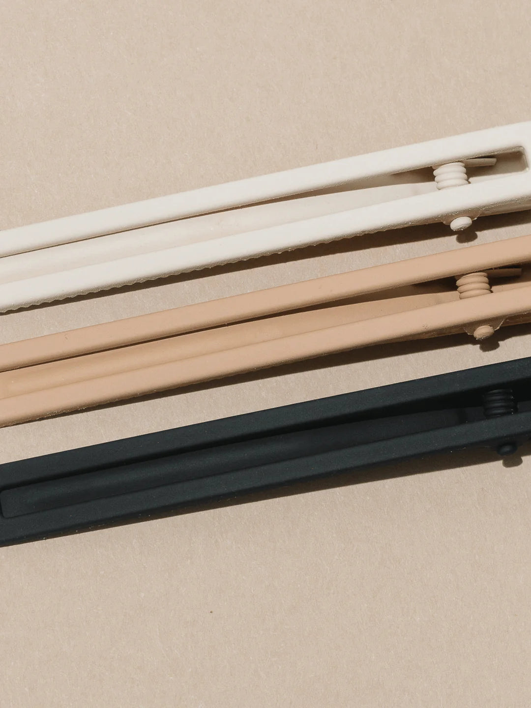 Nat + Noor Yarrow Hair Clips In Cacao